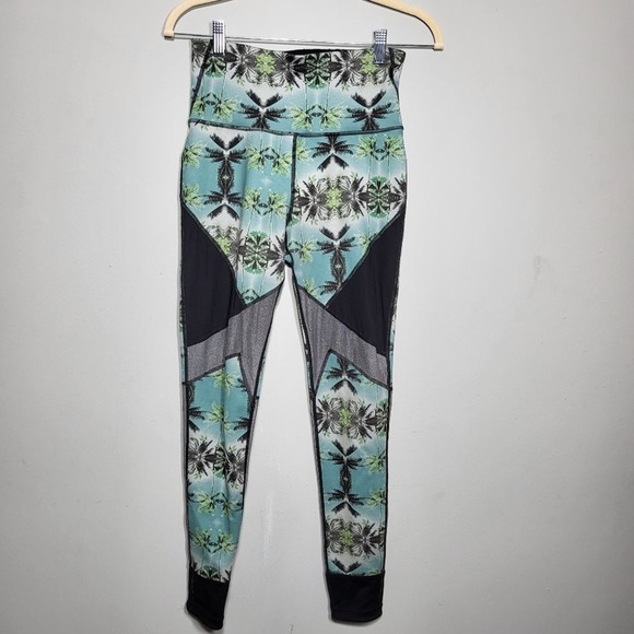 🌜Sweaty Betty Urdhva Reversible Palm Tree Print Leggings Small - Picture 7 of 8